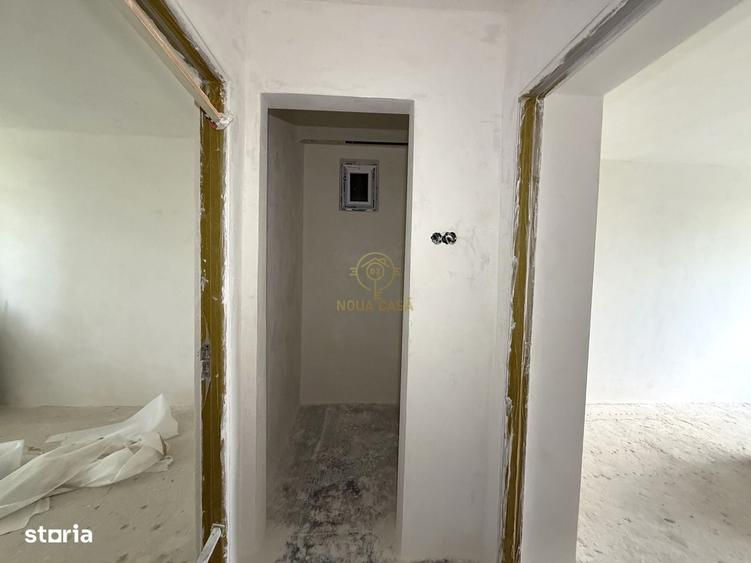 Apartament cu 4 camere decomandat în Cloșca