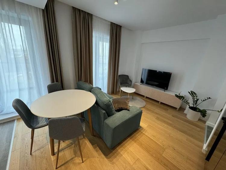Apartament cu 2 camere semidecomandat, mobilat în Dămăroaia