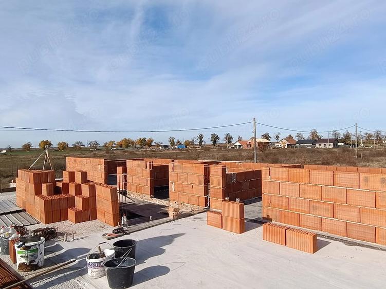 Casă cu 3 camere cu Teren 535 Mp în Gepiu