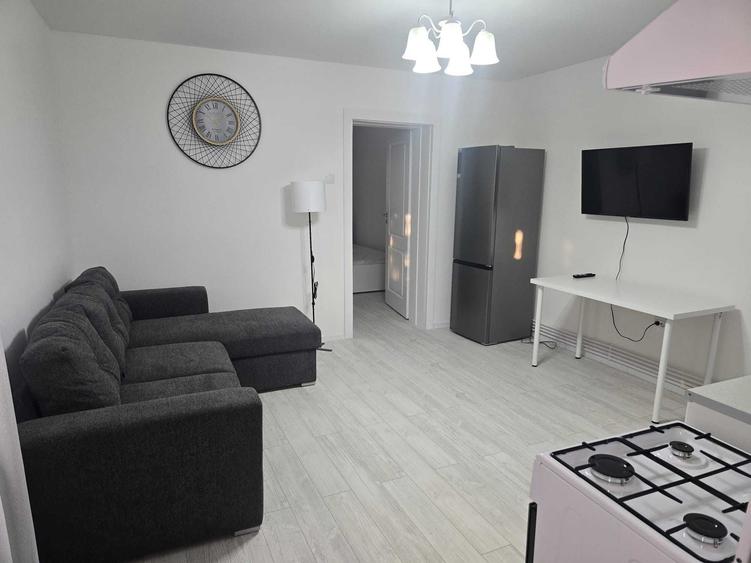 Casă cu 4 camere în Sărărie