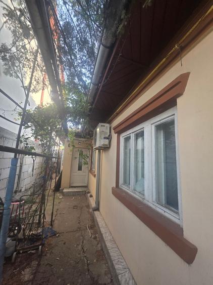 Casă individuală cu 2 camere cu Canalizare în Coiciu