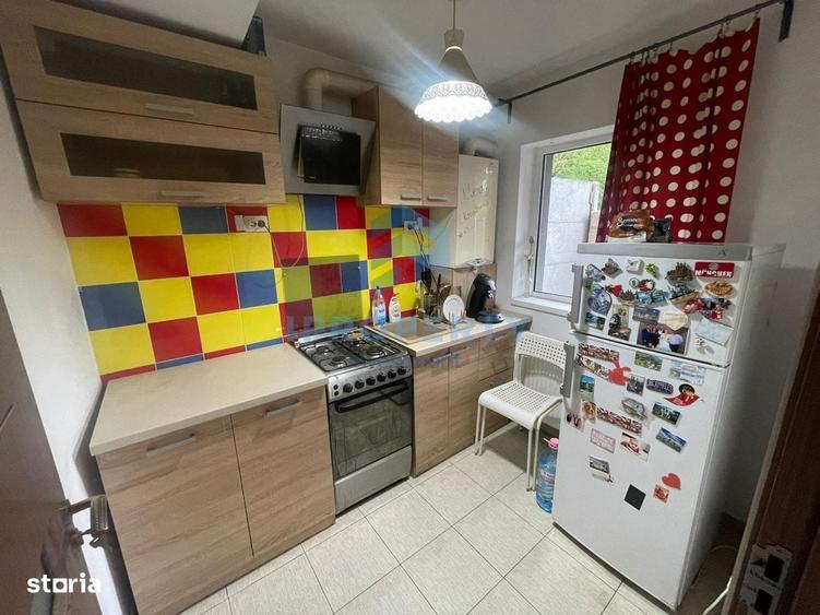 Casă cu 4 camere în Apărătorii Patriei