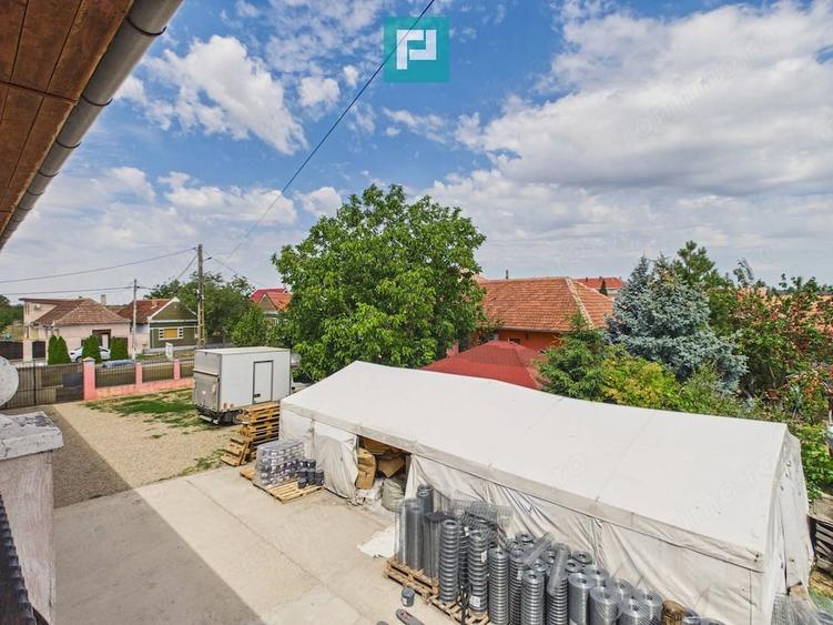 Casă cu 9 camere cu Teren 1579 Mp în Nojorid