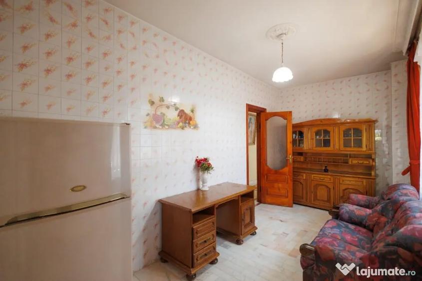 Casă cu 5 camere în Central