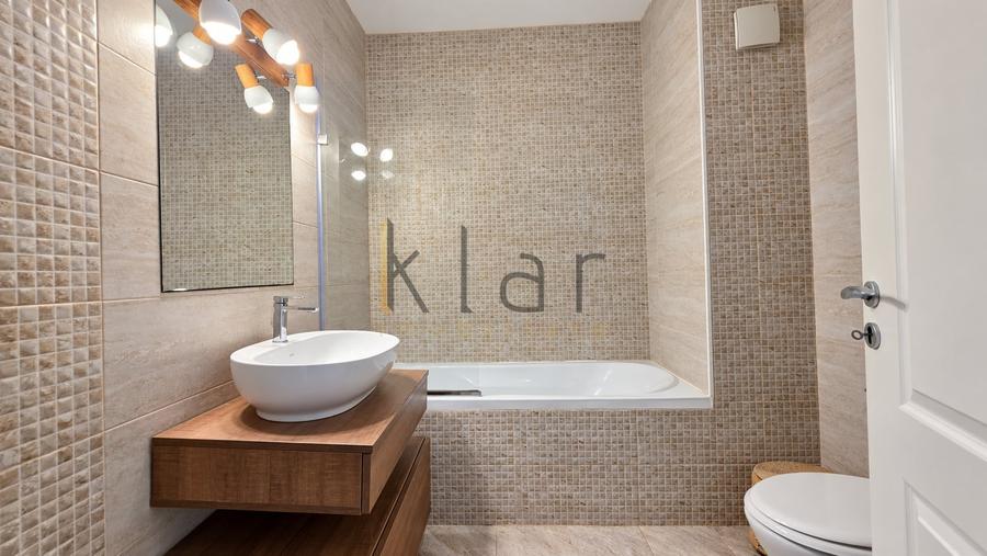 Apartament cu 2 camere semidecomandat, mobilat în Sopor
