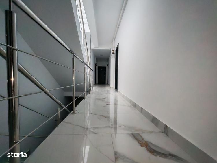 Apartament cu 2 camere semidecomandat în Lazu