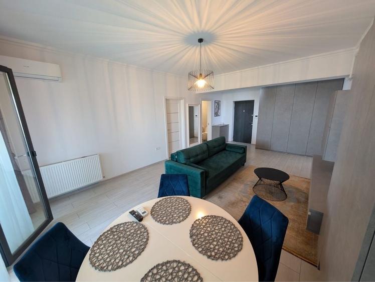 Apartament cu 2 camere semidecomandat în Est