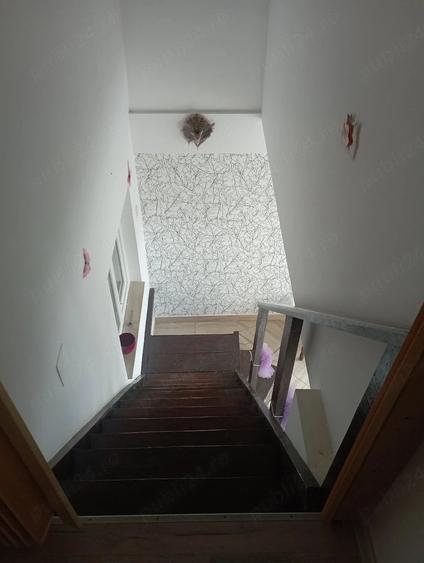 Casă cu 4 camere cu Teren 700 Mp în Central