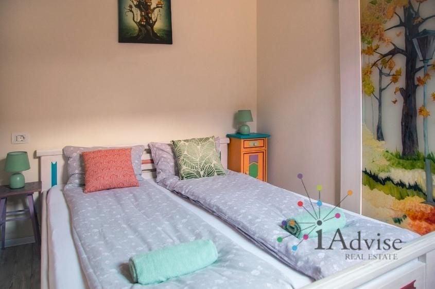 Apartament cu 5 camere decomandat, mobilat în Centrul Istoric