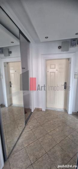Apartament cu 2 camere semidecomandat în Moșilor