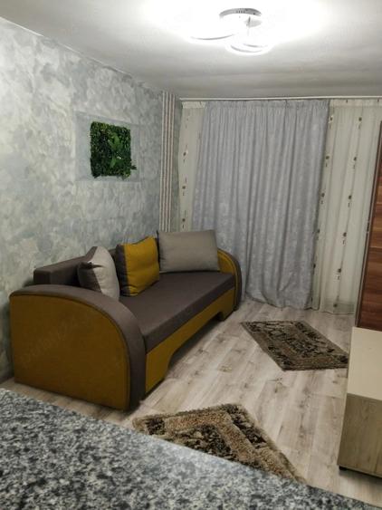 Apartament cu 2 camere decomandat în Războieni