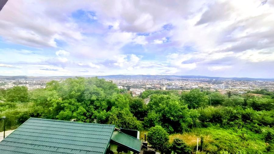 Casă individuală cu 4 camere cu Canalizare în Dâmbul Rotund