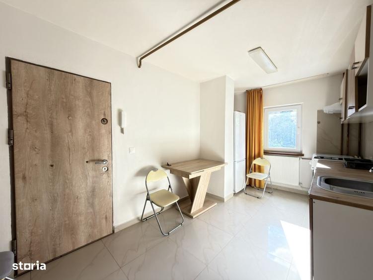 Apartament 2 camere, etaj 1, 44 mp utili - zona Soarelui - 1