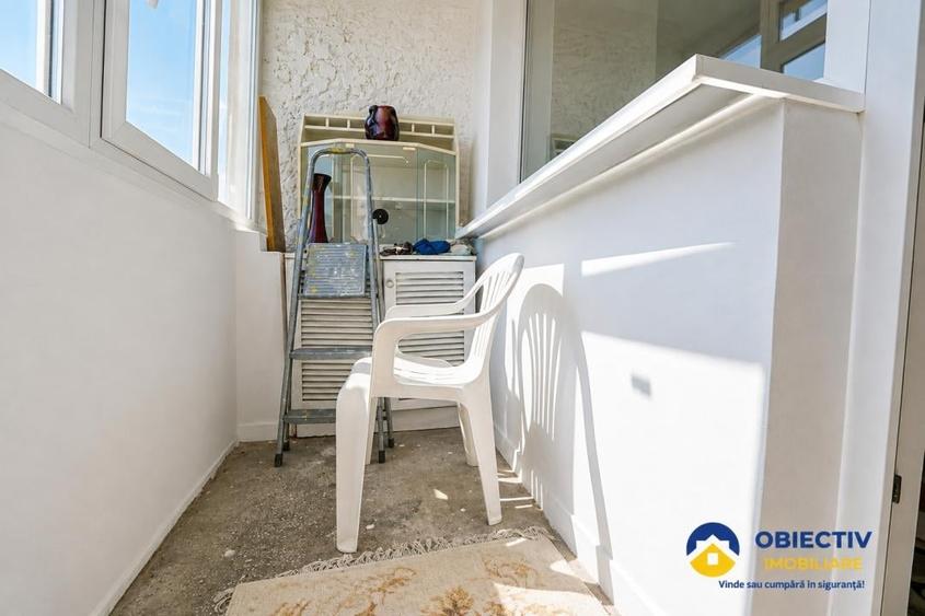 Apartament cu 4 camere semidecomandat în Mărăței