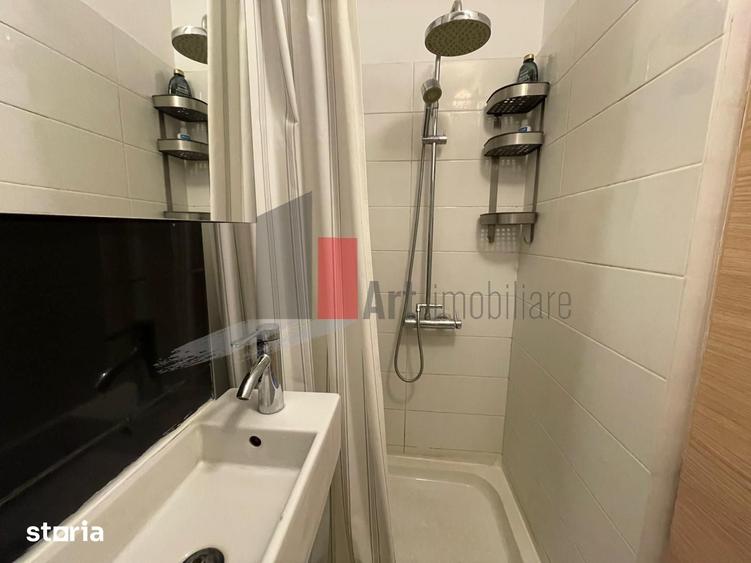 Apartament cu 2 camere decomandat în Cișmigiu