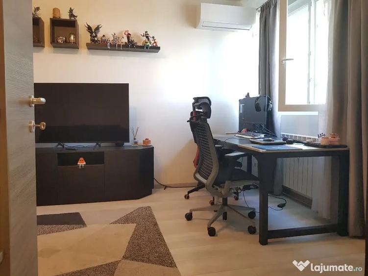 Apartament cu 2 camere semidecomandat în 1 Mai