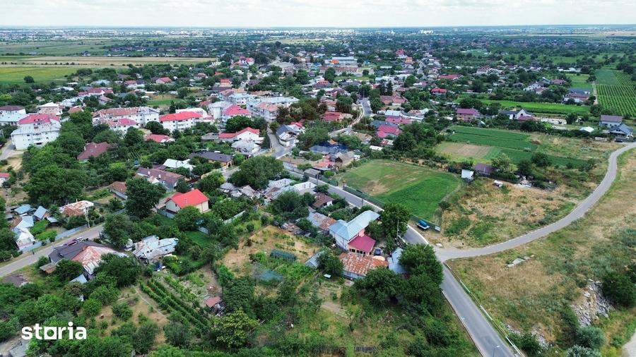 Casă cu 5 camere cu Teren 1513 Mp în Câmpineanca