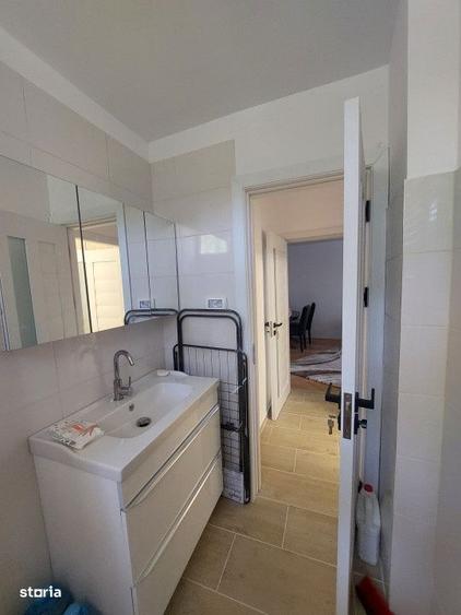 Apartament cu 2 camere decomandat, mobilat în Central