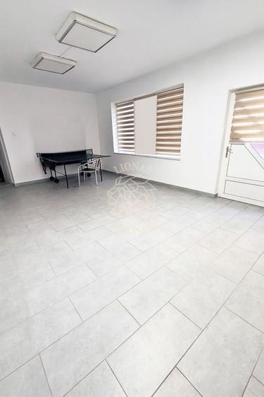 Casă individuală cu 6 camere cu Teren 500 Mp în Calea Moldovei