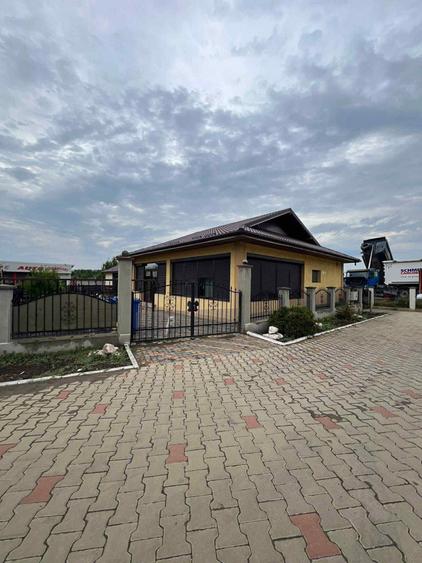 Casă cu 4 camere în Central