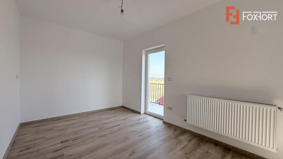 Duplex cu 4 camere cu Canalizare în Moșnița Nouă