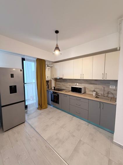 Apartament cu 2 camere decomandat în Păcii