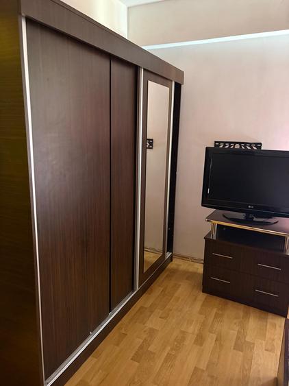 Apartament cu 2 camere decomandat în Titan