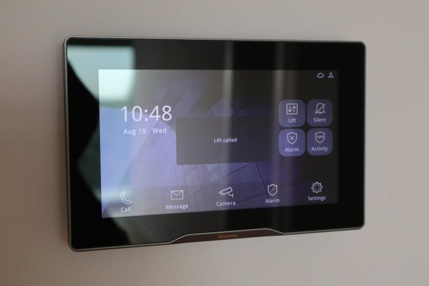 Apartament cu 4 camere decomandat în Aviației