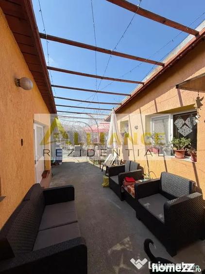 Casă cu 5 camere cu Teren 754 Mp în Cățelu