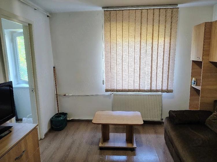 Garsonieră semidecomandată în Micro 14