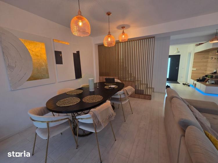 Casă cu 5 camere cu Teren 350 Mp în Tunari