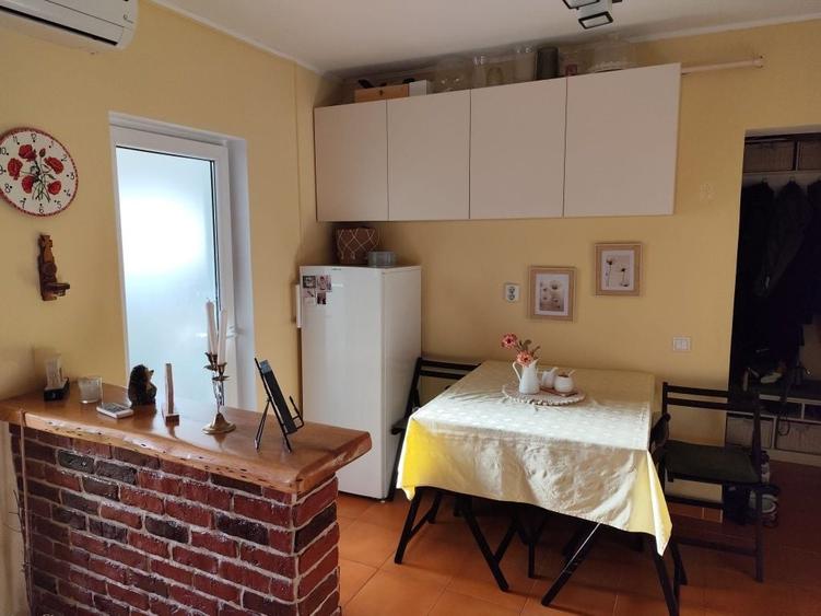 Apartament cu 3 camere în Florești