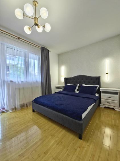 Apartament cu 3 camere decomandat în Central