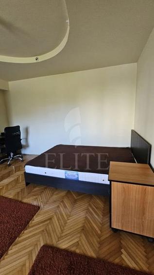 Garsonieră decomandată, mobilată în Mănăștur