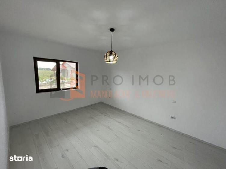 Casă cu 4 camere cu Teren 530 Mp în Vernești