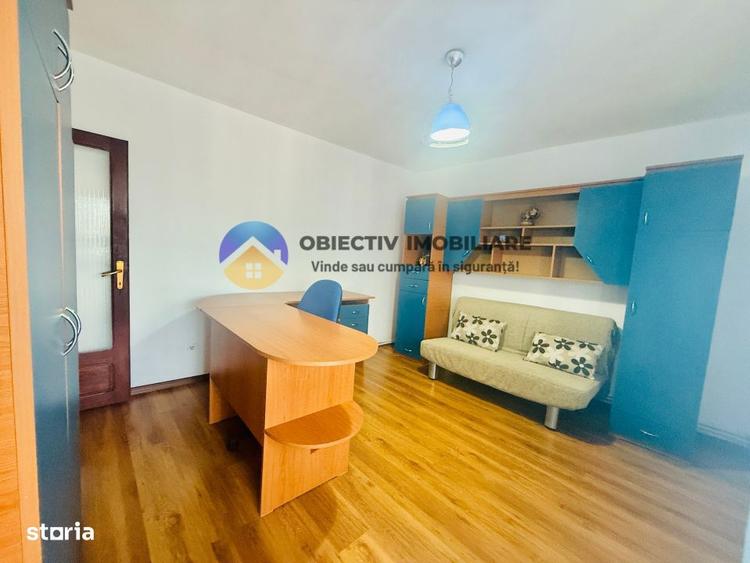 Apartament cu 3 camere decomandat în Central