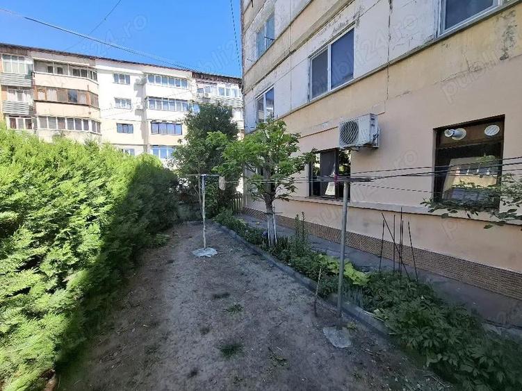 vand apartament 2 camere - 1