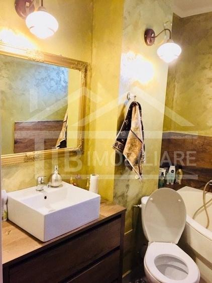 Apartament cu 3 camere semidecomandat în Tudor