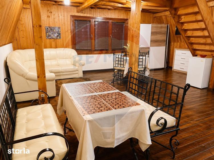 Casă cu 5 camere cu Teren 400 Mp în Bunloc