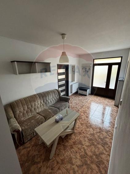 Casă individuală cu 5 camere cu Teren 1200 Mp în Ampoi 3