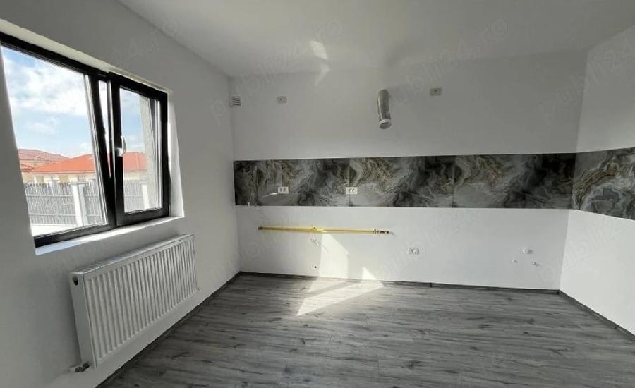 Casă cu Teren 405 Mp în Valu lui Traian