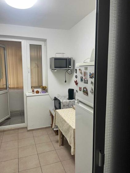 Apartament cu 2 camere semidecomandat în Exterior Vest