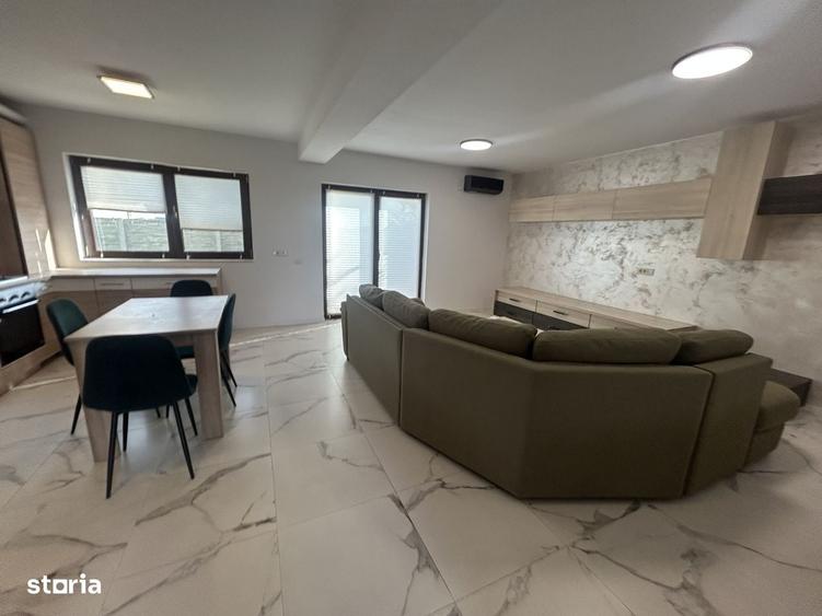 Casă cu 4 camere în Central