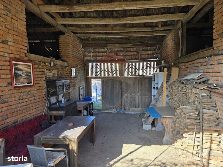 Casă cu 3 camere în Stupini