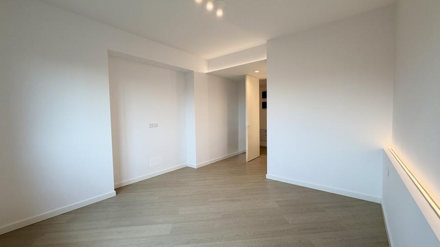 Apartament cu 3 camere decomandat în Pipera