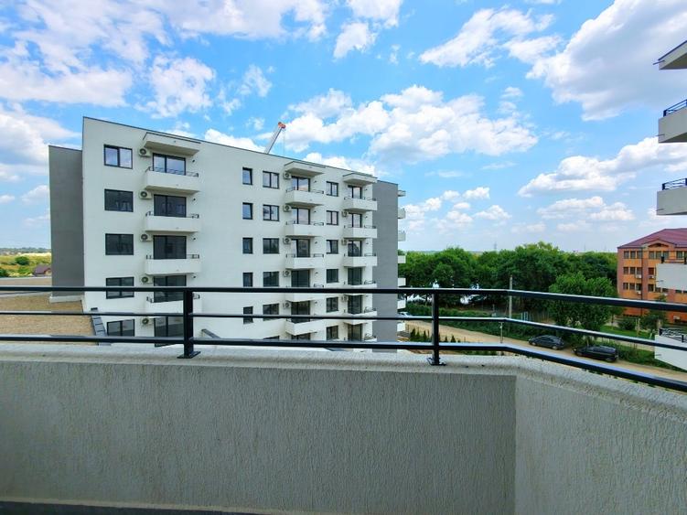 Apartament cu 2 camere decomandat, mobilat în Broșteni