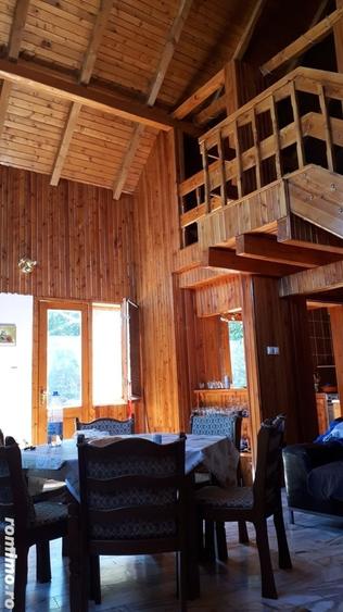 Casă cu 5 camere cu Teren 2345 Mp în Breaza