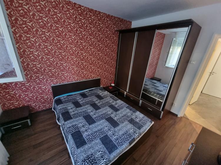 Apartament cu 3 camere semidecomandat în Cotroceni