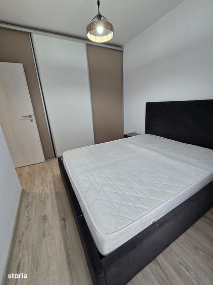 Apartament cu 3 camere decomandat în Dâmbul Rotund