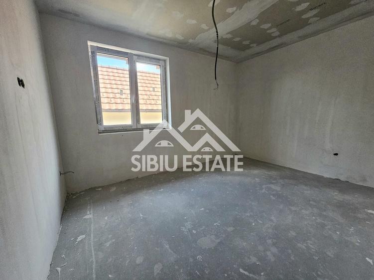 Casă individuală cu 4 camere cu Canalizare în Exterior Nord